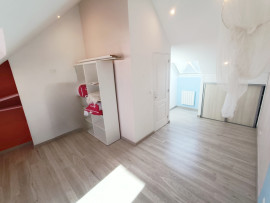 
                                                                                        Location
                                                                                         Maison T3 avec jardin et poêle à pellets