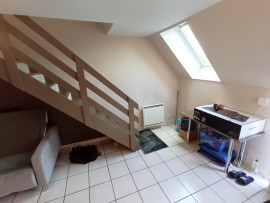 
                                                                                        Location
                                                                                         Appartement T3, double garage, cave