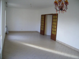 
                                                                                        Location
                                                                                         Maison T5 130m² à Cenon