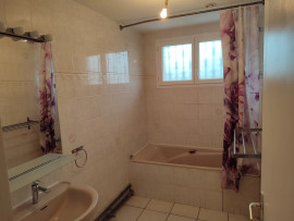 
                                                                                        Location
                                                                                         Maison T5 130m² à Cenon