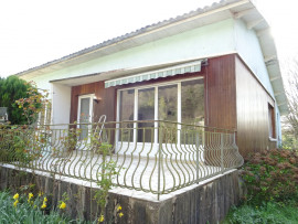 
                                                                                        Location
                                                                                         Maison T5 130m² à Quinsac