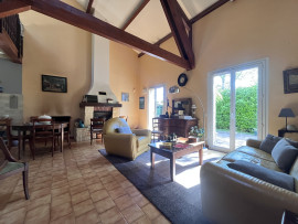 
                                                                                        Vente
                                                                                         Maison T5 à Sainte-Foy-lès-Lyon