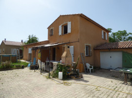 
                                                                                        Vente
                                                                                         maison-t5-avec-garage-et-jardin