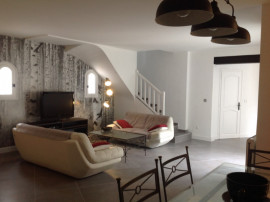 Vente
Maison traditionnelle avec appartement indépendant