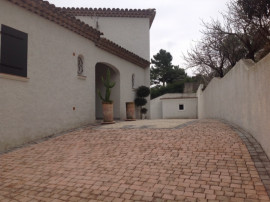 Vente
Maison traditionnelle avec appartement indépendant