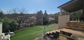 
                                                                                        Vente
                                                                                         Maison traditionnelle de T5 de 150 m² + garage sur un terrain de 1160 m²