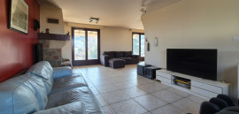 
                                                                                        Vente
                                                                                         Maison traditionnelle de T5 de 150 m² + garage sur un terrain de 1160 m²