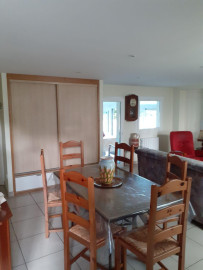 
                                                                                        Location
                                                                                         Maison tranquille et proche toutes commodités