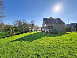 
                                                                                        Vente
                                                                                         maison/villa 4 pièces