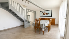 
                                                                                        Vente
                                                                                         Maison vivable de plain-pied 97m² et double garage