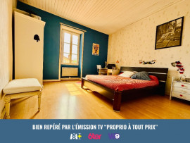 
                                                                                        Vente
                                                                                         MAISON - VUE LOIRE - 3 CHAMBRES - GARAGE - COURS