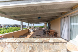 
                                                                                        Vente
                                                                                         Maisonette avec jardin privé - Ile de Cavallo