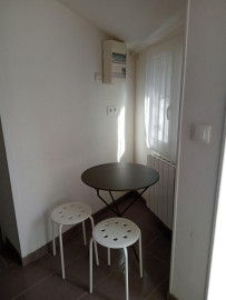 
                                                                                        Location
                                                                                         Maisonnette rénovée très bien isolée calme assuré