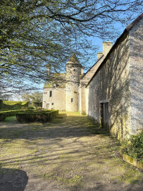 
                                                                                        Vente
                                                                                         Manoir du 16ème siècle dans le cotentin
