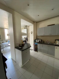 
                                                                                        Vente
                                                                                         MARCEL SEMBAT APPARTEMENT FAMILIAL DOUBLE SEJOUR