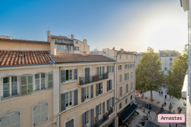 Location
Marseille 13001 - Appartement T2 lumineux proche du Vieux Port