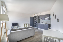 
                                                                                        Location
                                                                                         Marseille 13003 - Superbe studio en plein cœur de Marseille