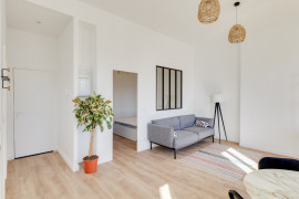 
                                                                                        Location
                                                                                         Marseille 13005 - Joli T2 secteur boulevard Baille