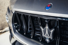 
                                                                                        Voiture
                                                                                         Maserati Levante (I.II) Trofeo V8 3.8 580