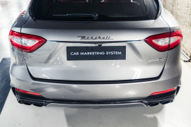 
                                                                                        Voiture
                                                                                         Maserati Levante (I.II) Trofeo V8 3.8 580