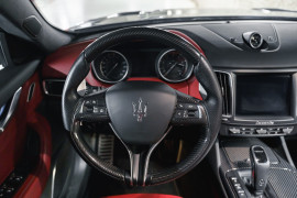 
                                                                                        Voiture
                                                                                         Maserati Levante (I.II) Trofeo V8 3.8 580