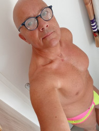 
                                                                                        Autres Services
                                                                                         Massage  pour hommes uniquement