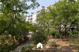 
                                                                                        Location
                                                                                         Mazargues Plaisance