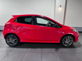 Voiture
                                                                                MAZDA2 1.3 Venture Hatchback 5dr Petrol Manual Euro 5 (84 ps)