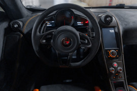 
                                                                                        Voiture
                                                                                         McLaren 675 LT