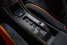 
                                                                                        Voiture
                                                                                         McLaren 675 LT