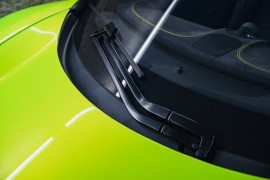 
                                                                                        Voiture
                                                                                         McLaren 675LT V8 3.8 675