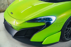 
                                                                                        Voiture
                                                                                         McLaren 675LT V8 3.8 675