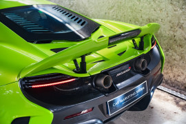 
                                                                                        Voiture
                                                                                         McLaren 675LT V8 3.8 675