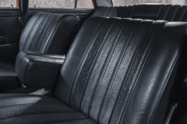 
                                                                                        Voiture
                                                                                         Mercedes 280 SE