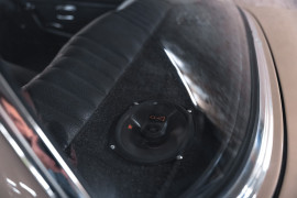 
                                                                                        Voiture
                                                                                         Mercedes 280 SE