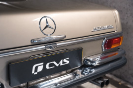 
                                                                                        Voiture
                                                                                         Mercedes 280 SE W108