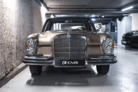 
                                                                                        Voiture
                                                                                         Mercedes 280 SE W108