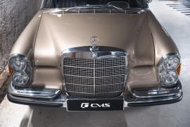 
                                                                                        Voiture
                                                                                         Mercedes 280 SE W108