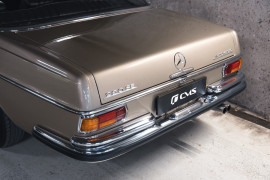 
                                                                                        Voiture
                                                                                         Mercedes 280 SE W108