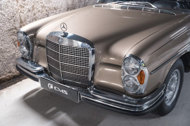 
                                                                                        Voiture
                                                                                         Mercedes 280 SE W108