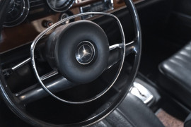 
                                                                                        Voiture
                                                                                         Mercedes 280 SE W108