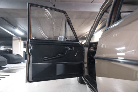 
                                                                                        Voiture
                                                                                         Mercedes 280 SE W108