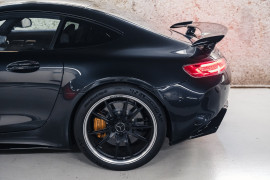
                                                                                        Voiture
                                                                                         Mercedes AMG GT R V8 4.0 585 Speedshift 7