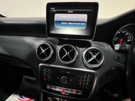 Voiture
                                                                                Mercedes-Benz A-Class 1.5 A180d AMG Line (Premium Plus) Hatchback 5dr Diesel Manual Euro 6 (s/s) (109 ps)