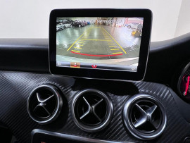 Voiture
                                                                                Mercedes-Benz A-Class 1.5 A180d AMG Line (Premium Plus) Hatchback 5dr Diesel Manual Euro 6 (s/s) (109 ps)
