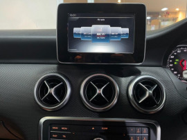 Voiture
                                                                                Mercedes-Benz A-Class 1.6 A160 SE Hatchback 5dr Petrol Manual Euro 6 (s/s) (102 ps)