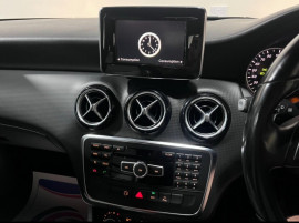 Voiture
                                                                                Mercedes-Benz A-Class 1.8 A180 CDI BlueEfficiency SE Hatchback 5dr Diesel 7G-DCT Euro 5 (s/s) (109 ps)