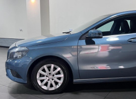 Voiture
                                                                                Mercedes-Benz A-Class 1.8 A180 CDI BlueEfficiency SE Hatchback 5dr Diesel 7G-DCT Euro 5 (s/s) (109 ps)