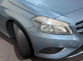 Voiture
                                                                                Mercedes-Benz A-Class 1.8 A180 CDI BlueEfficiency SE Hatchback 5dr Diesel 7G-DCT Euro 5 (s/s) (109 ps)