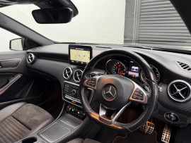 
                                                                                        Voiture
                                                                                         Mercedes-Benz A Class 2.1 A200d AMG Line (Premium) 7G-DCT Euro 6 (s/s) 5dr